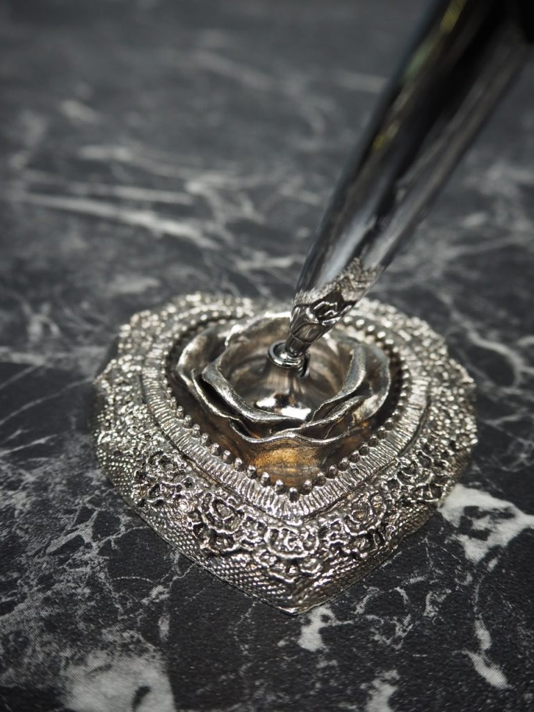 Pen holder - Image 8