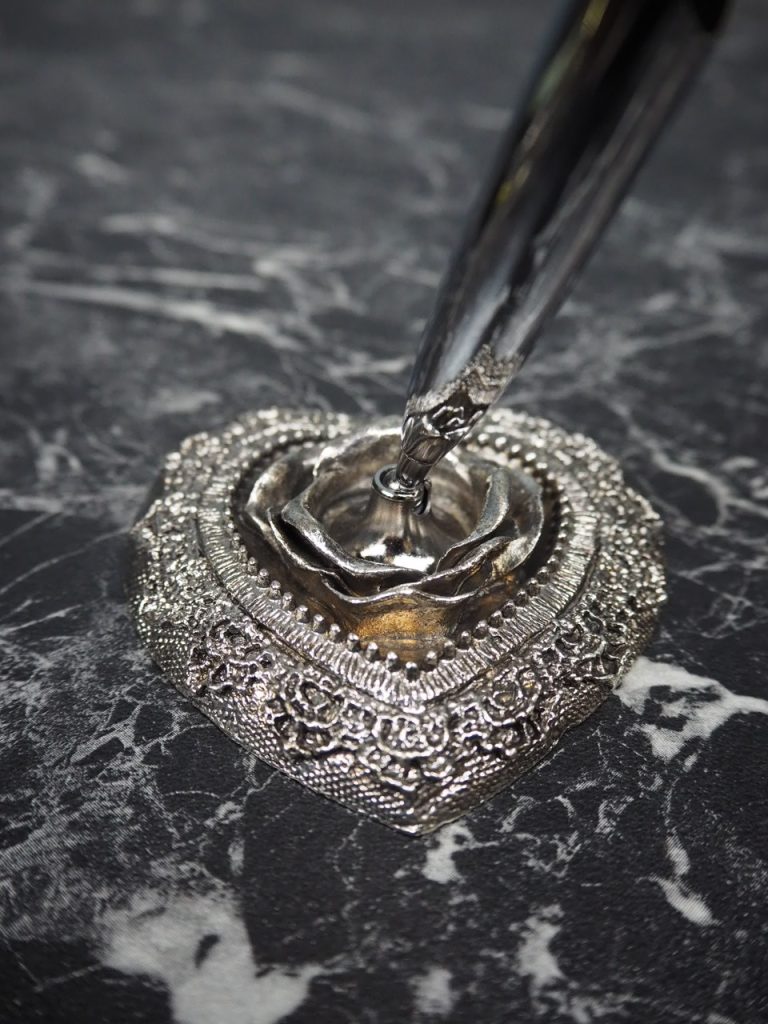 Pen holder - Image 9