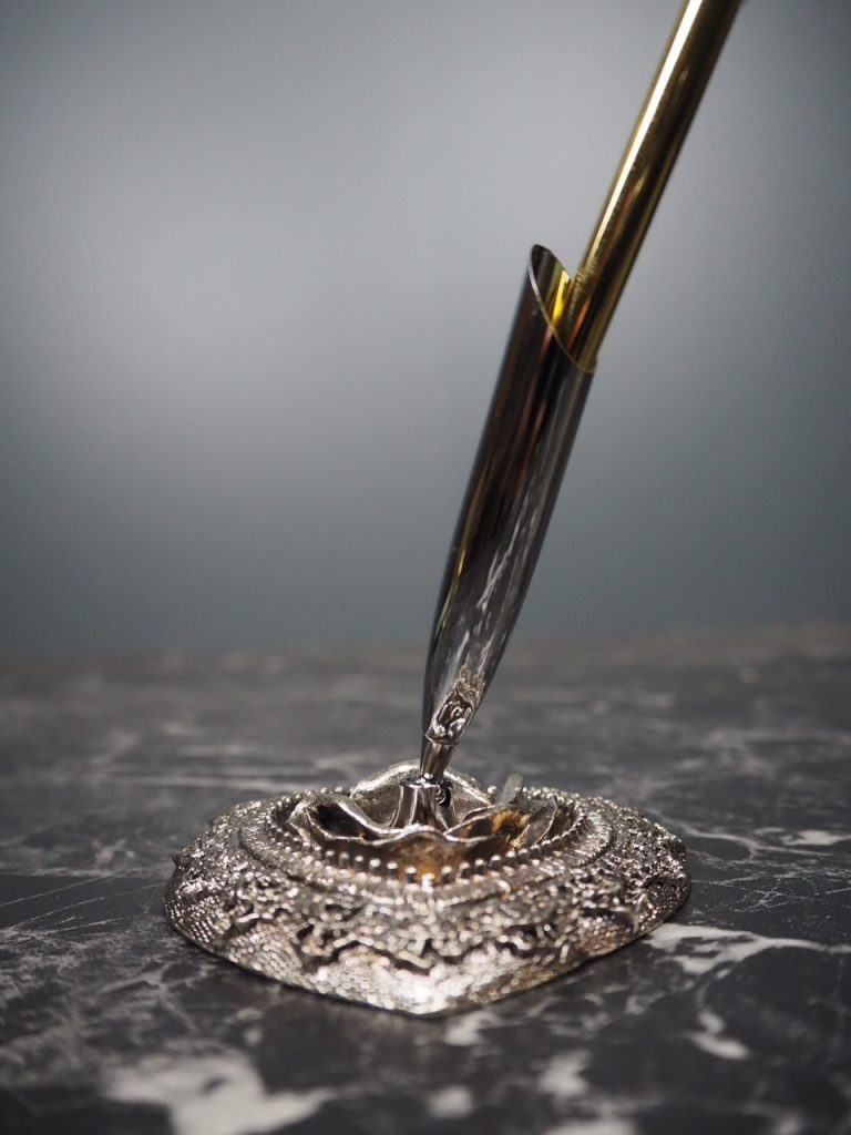 Pen holder - Image 10