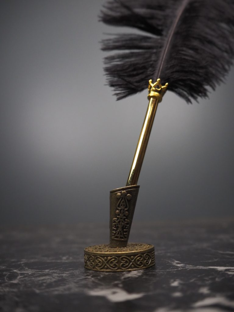 Pen holder - Image 2