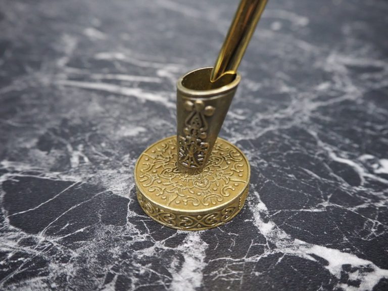 Pen holder - Image 6