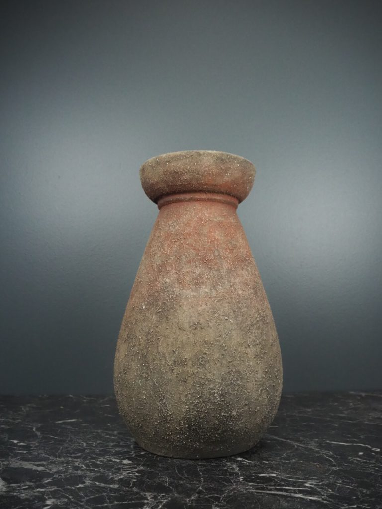Elea vase
