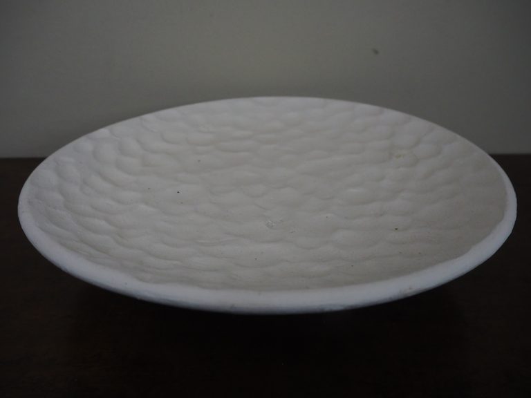 Soot plate with thumb