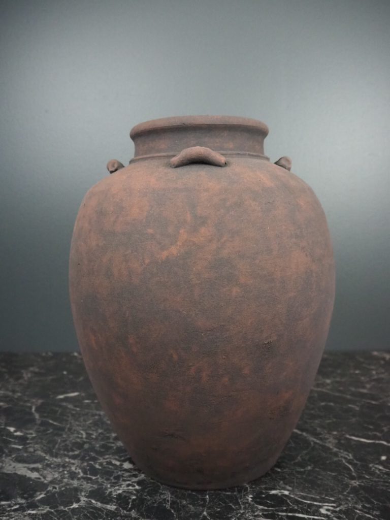 Marcellus vase  brown alikabok