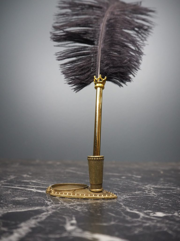 Pen holder