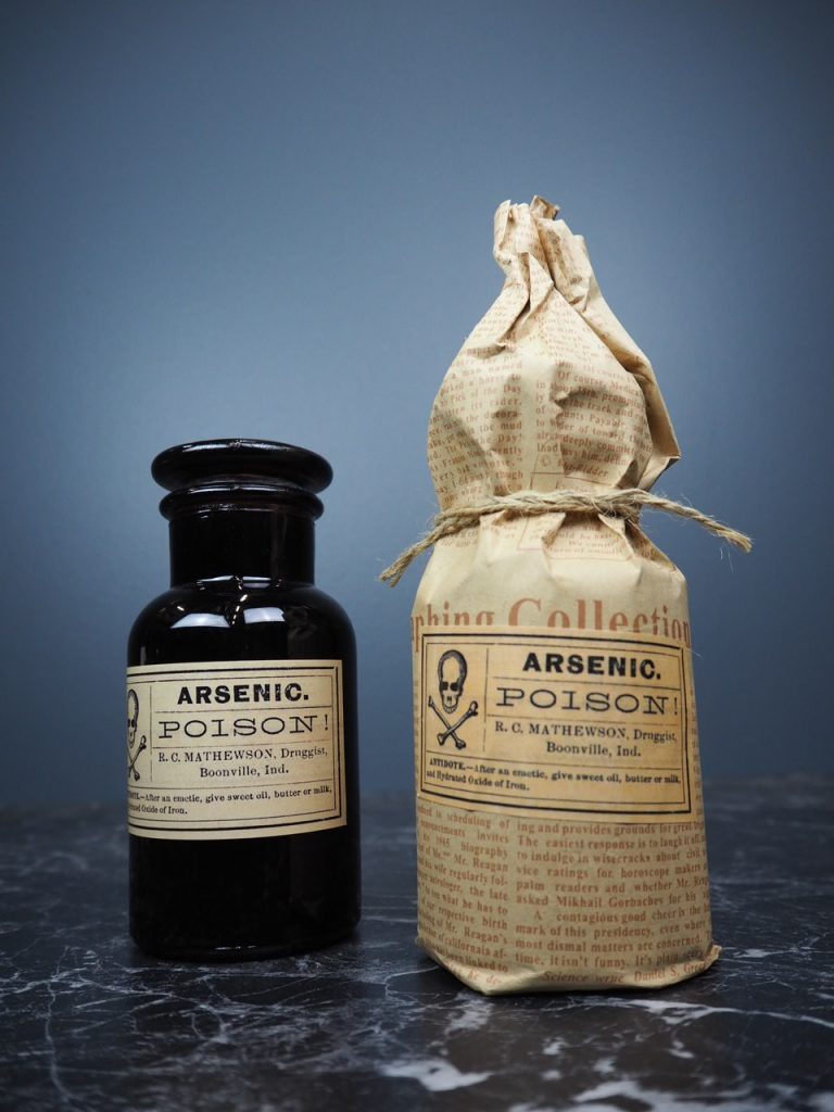 Apothecary candle arsenic