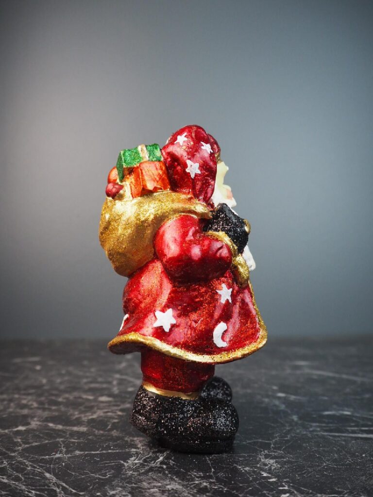 Santa red star suit tree - Image 2