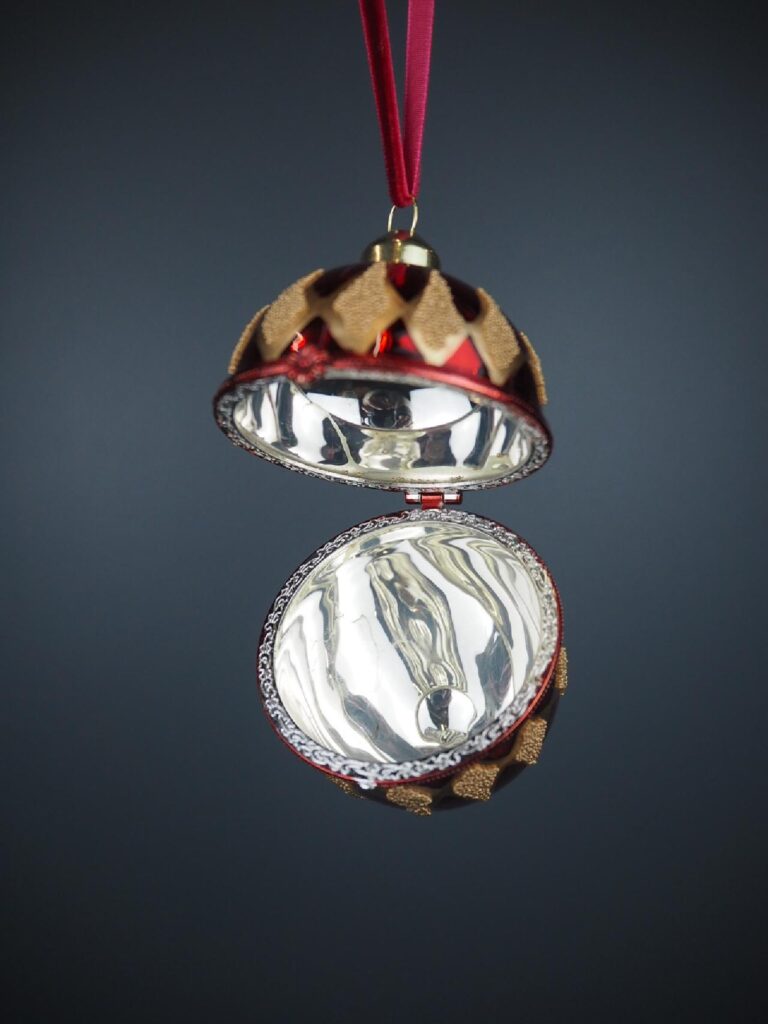 Glass egg box red - Image 2