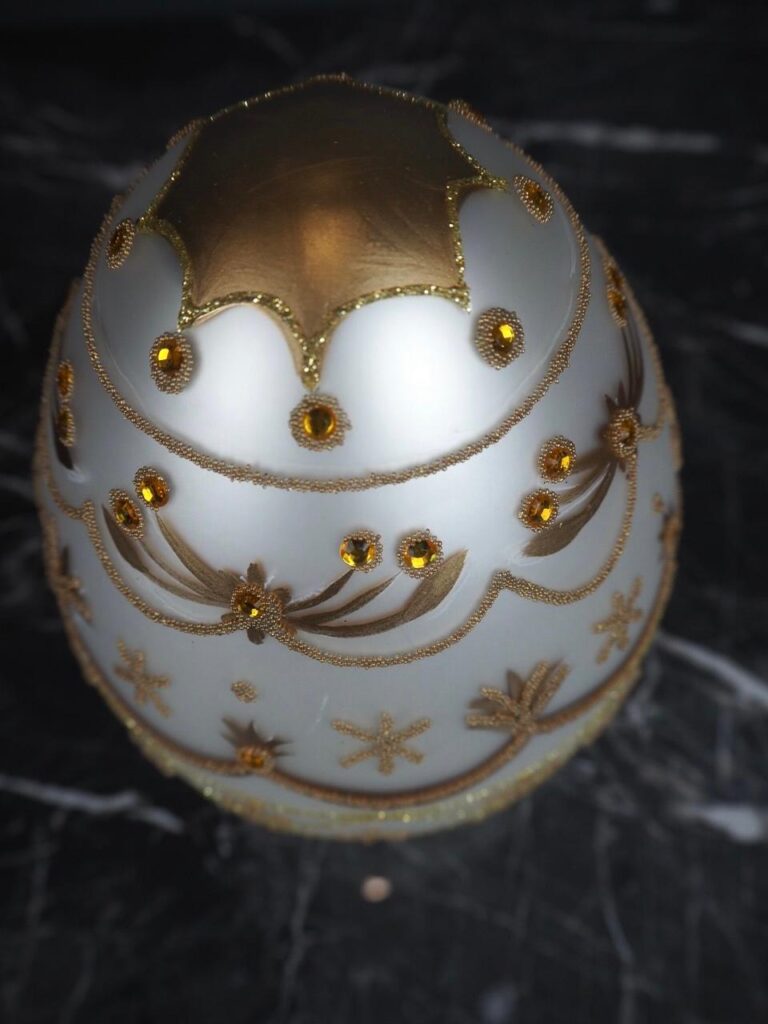 Glass egg giant white - Image 3
