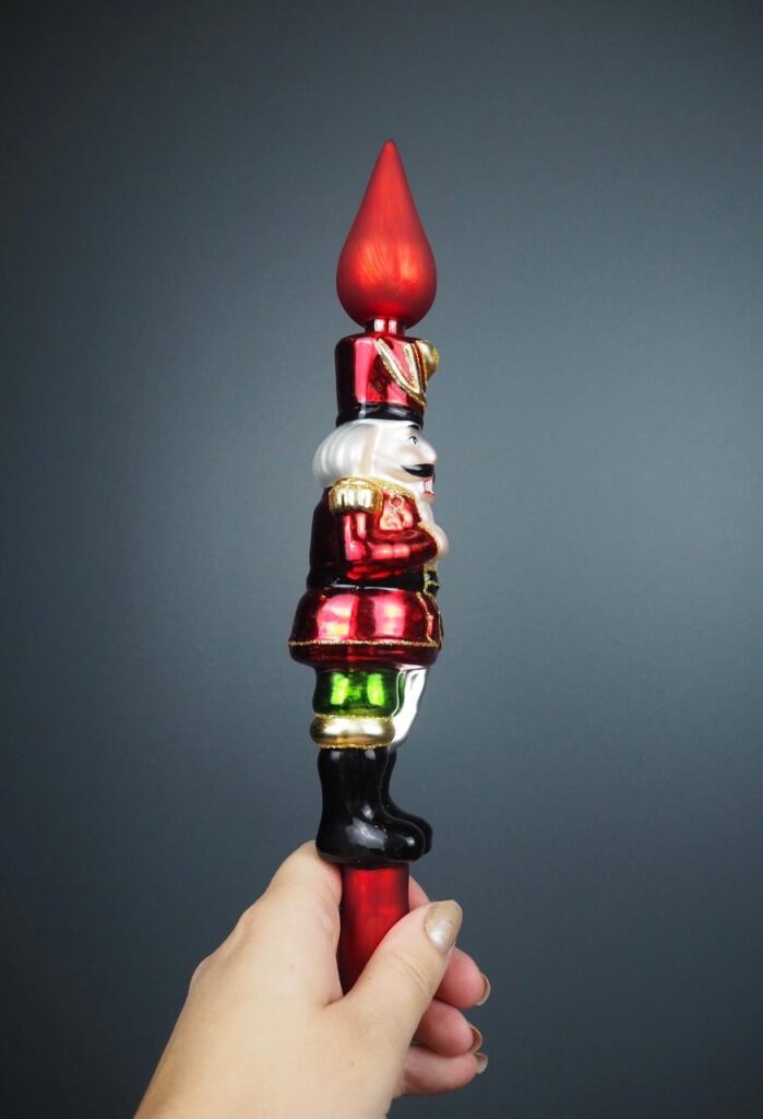 Soldier tree topper glass - Image 2