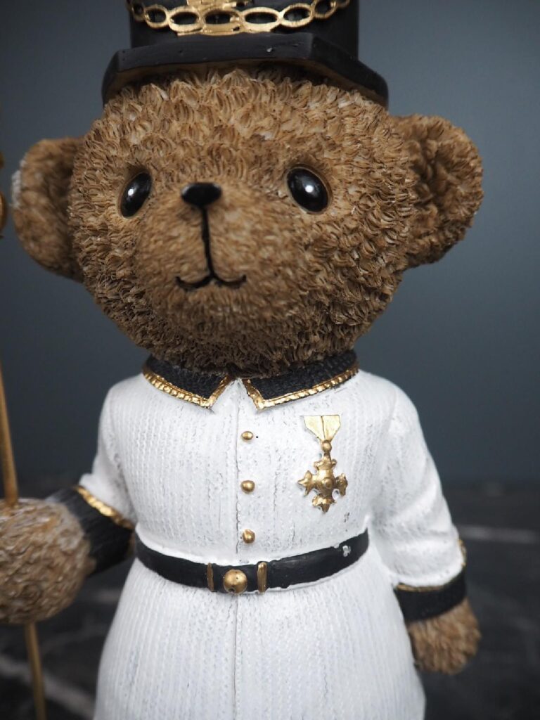 Bear solider white - Image 2