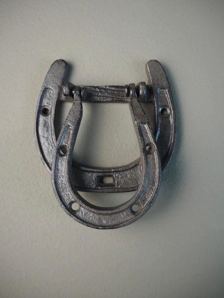 Horse shoe knocker - Image 2