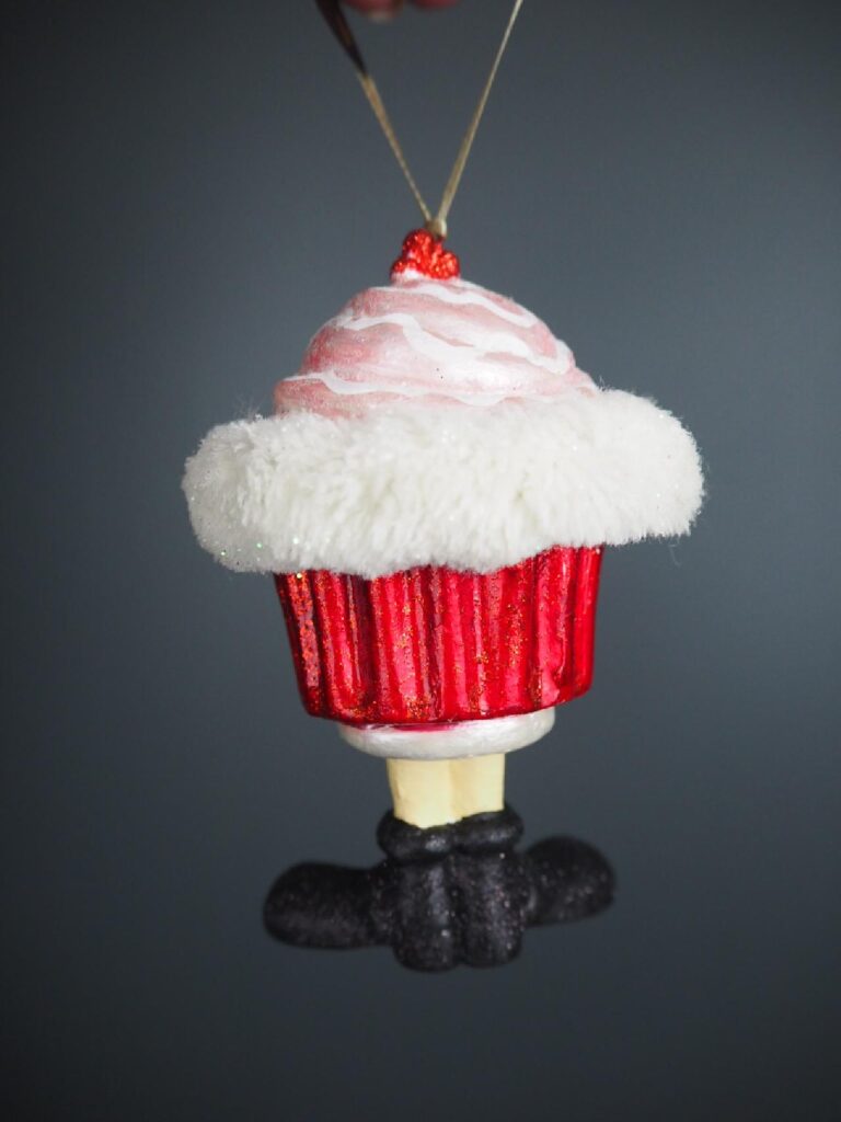 Cupcake santa red/pink w/ fur - Image 2