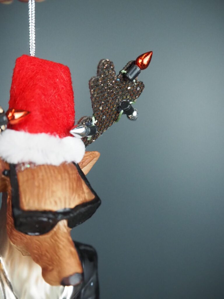 Santa moose glass - Image 3