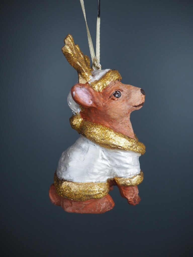 Xmas reindeer in pw/gold orn - Image 2