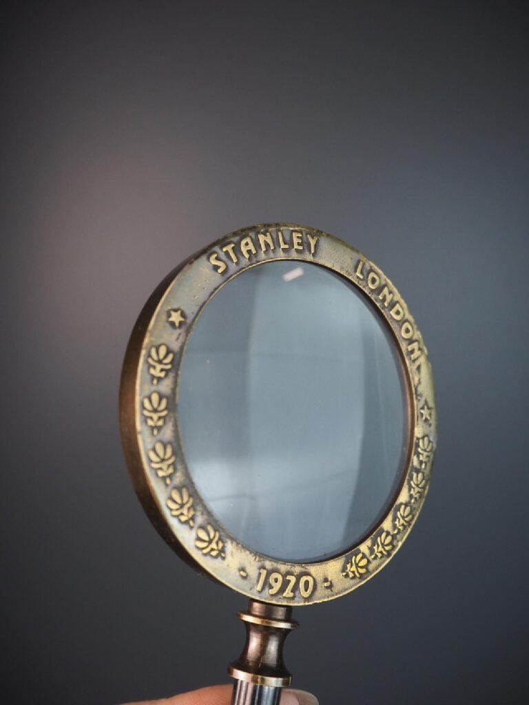 Magnify w/ case - Image 2