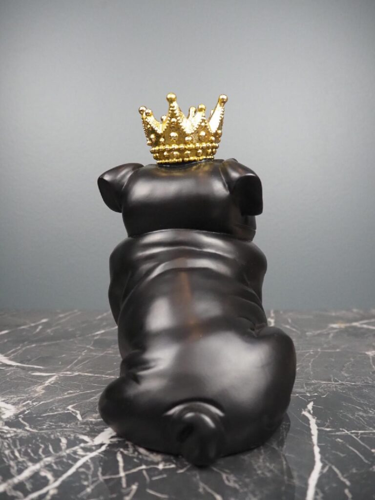 Bulldog with crown - Image 4