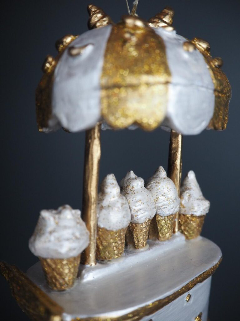 Ice cream Cart in pw/gold - Image 2