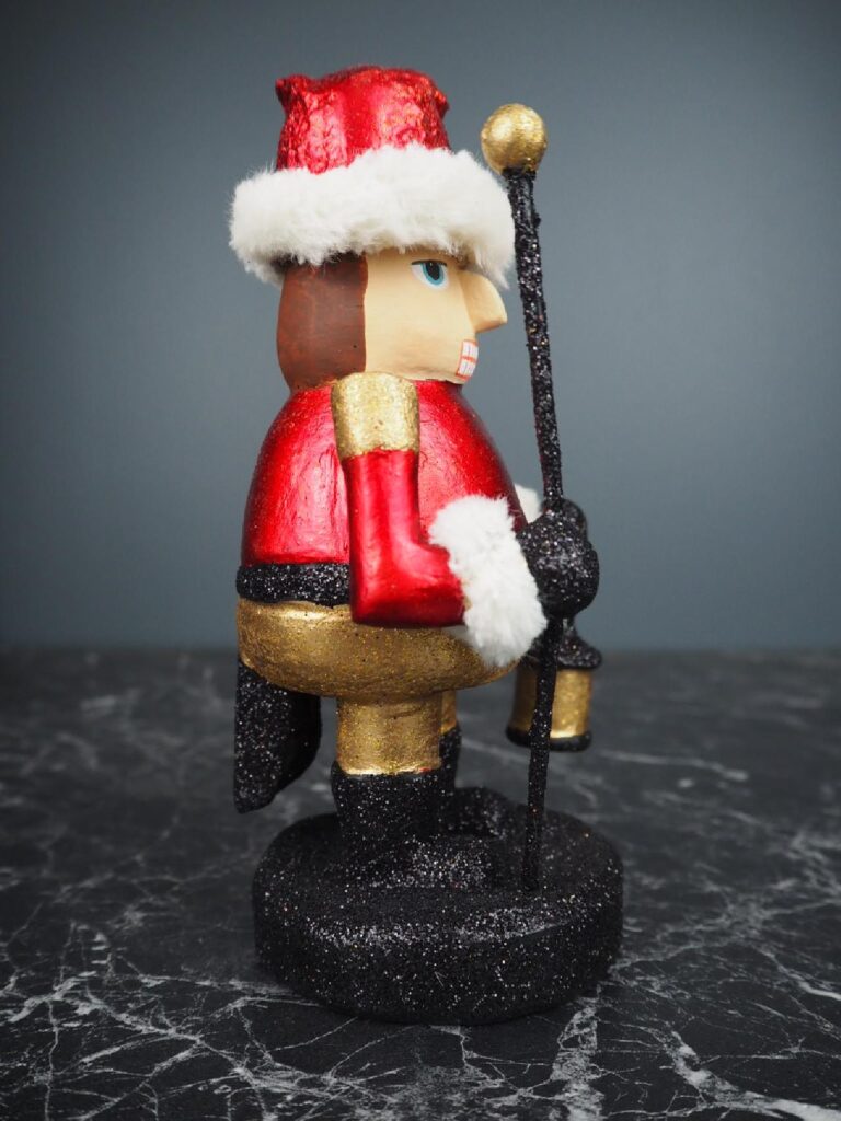 Chubby nutcracker gold/red w/ fur - Image 2