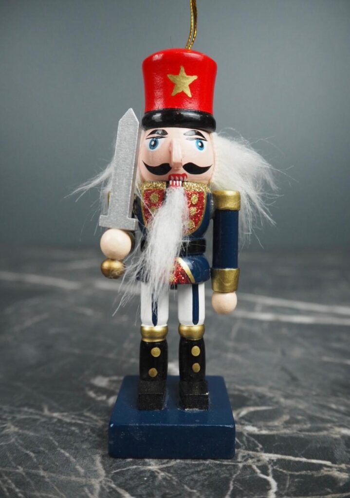 Nutcracker hanging - Image 2