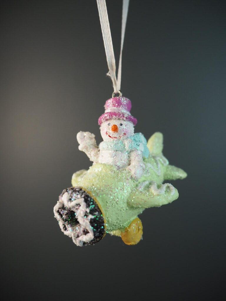 Santa,snowmen,deer riding the plant - Image 6