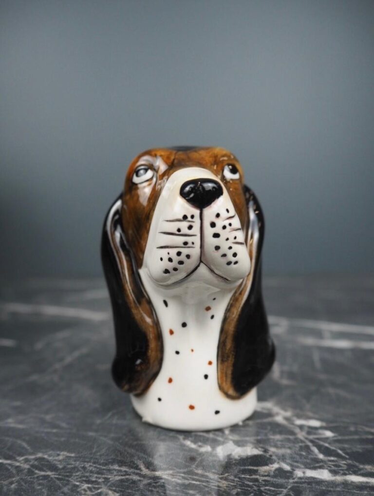 Dog salt and pepper