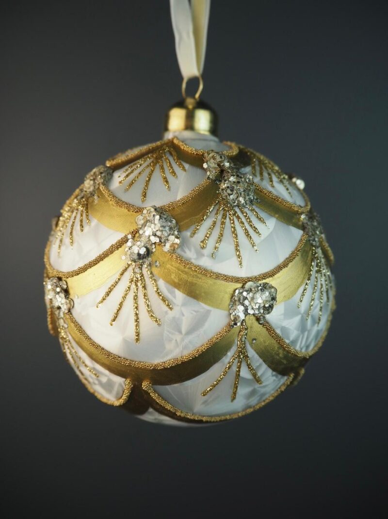 Glass ball 10 cm white