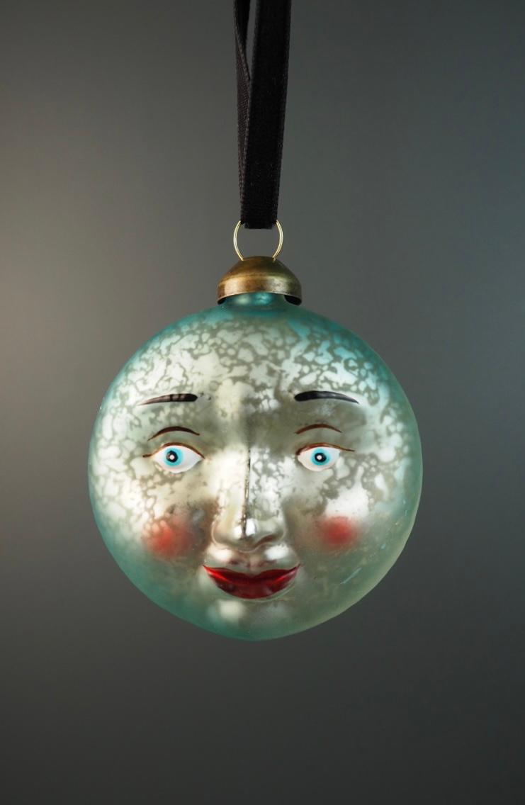 Glass moon 6 cm