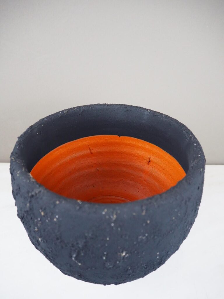 Ball shape pot black S - Image 3