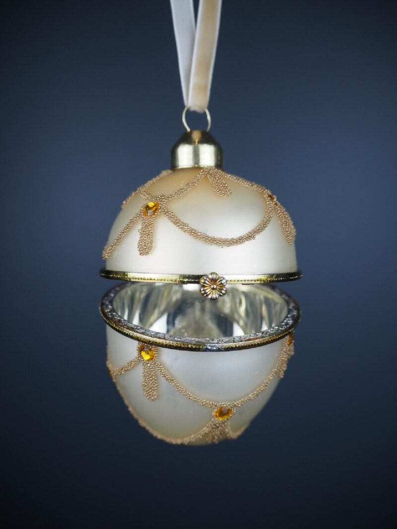 Glass egg box gold