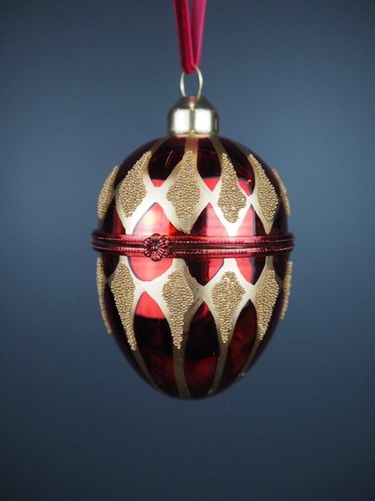 Glass egg box red