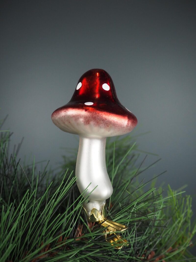 Glass mushroom w clip