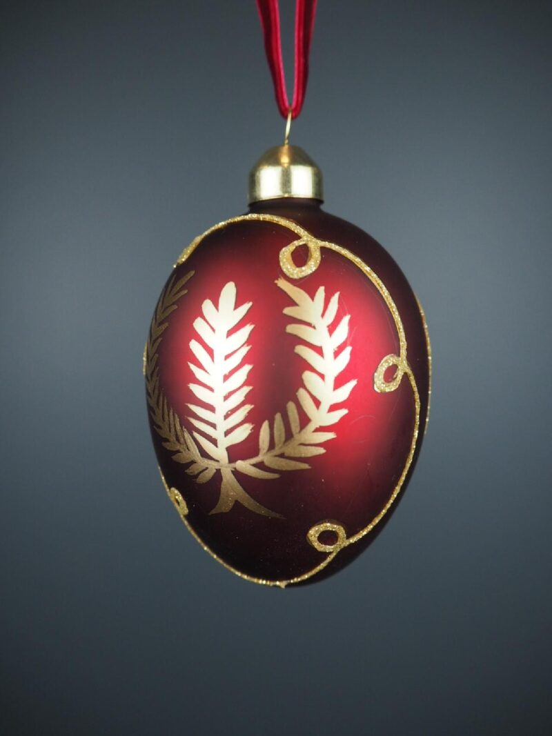 Glass egg red