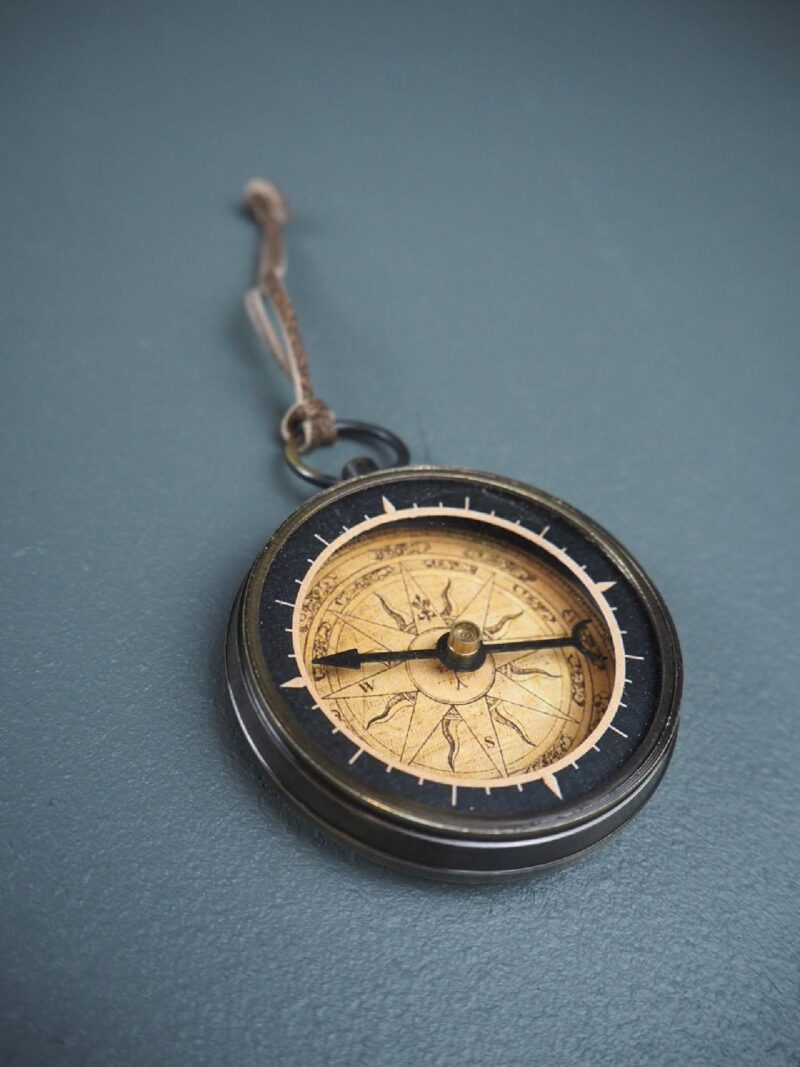 5.5 cm Brass Compass Antq. Finish with leather rope