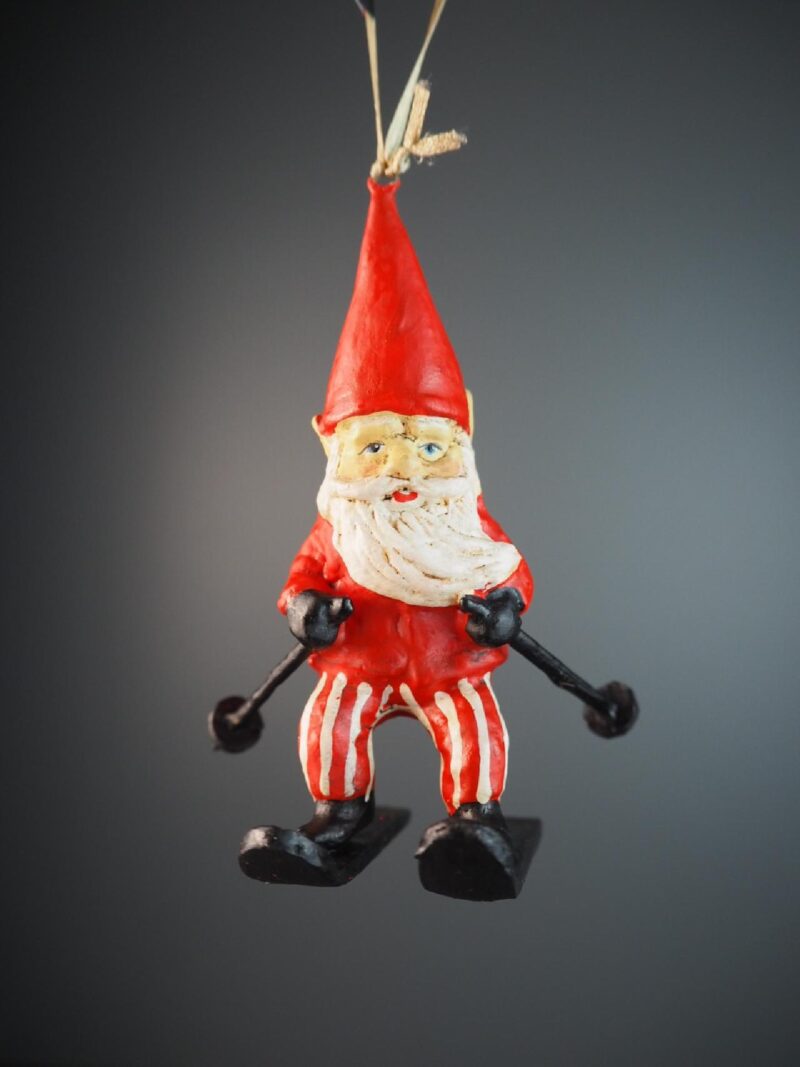 Skating Santa Elf red/white