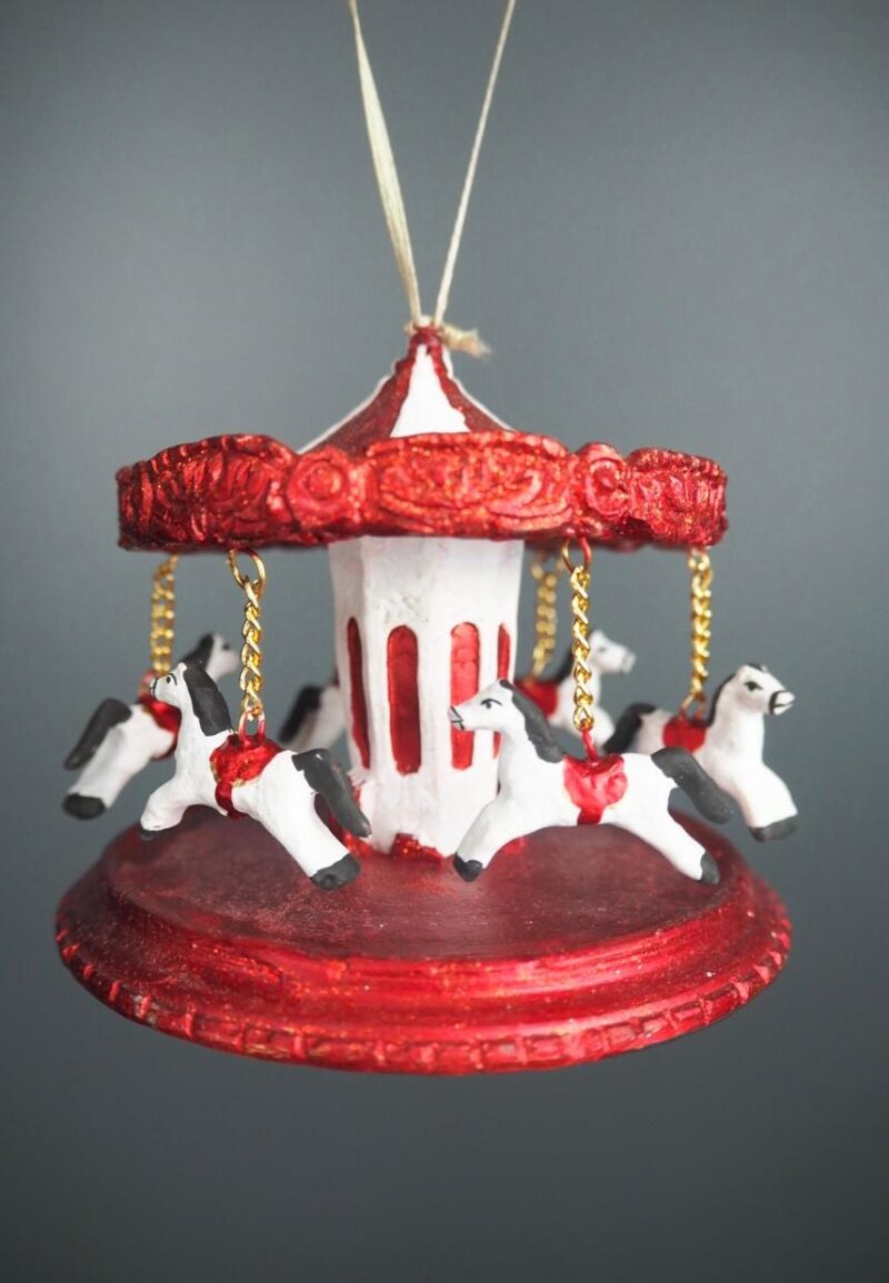 Merry go round  red
