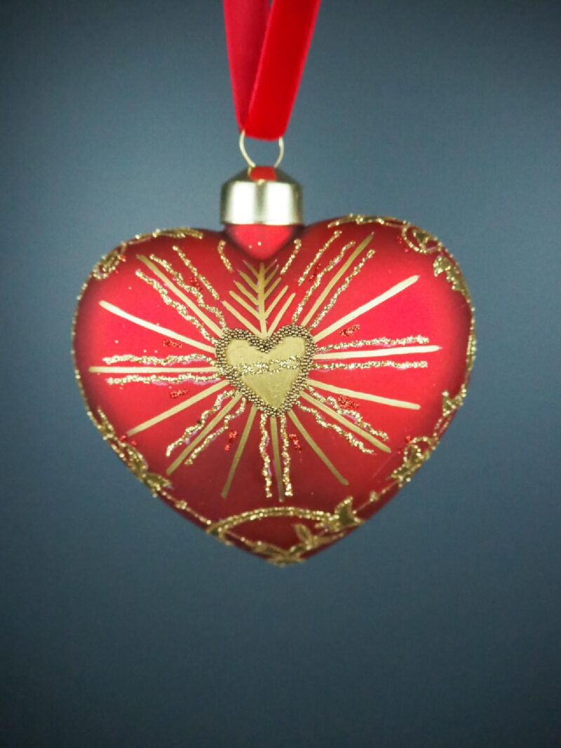 Glass heart red