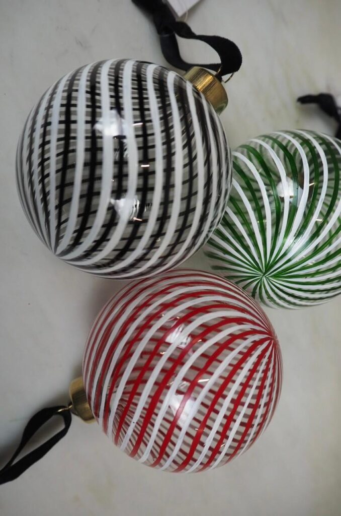 Glass ball  3 ass