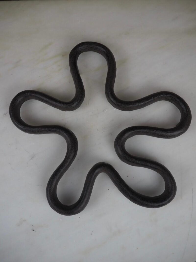 Trivet SEKLET