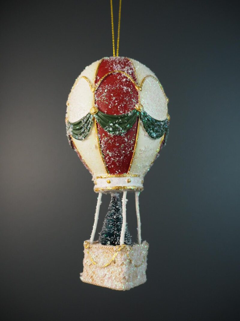 Red balloon hanging decor