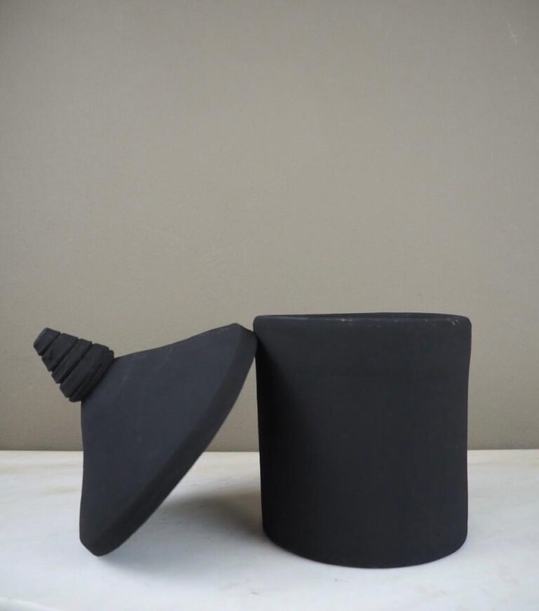 Tambol vessel black w cap L Seklet - Image 3