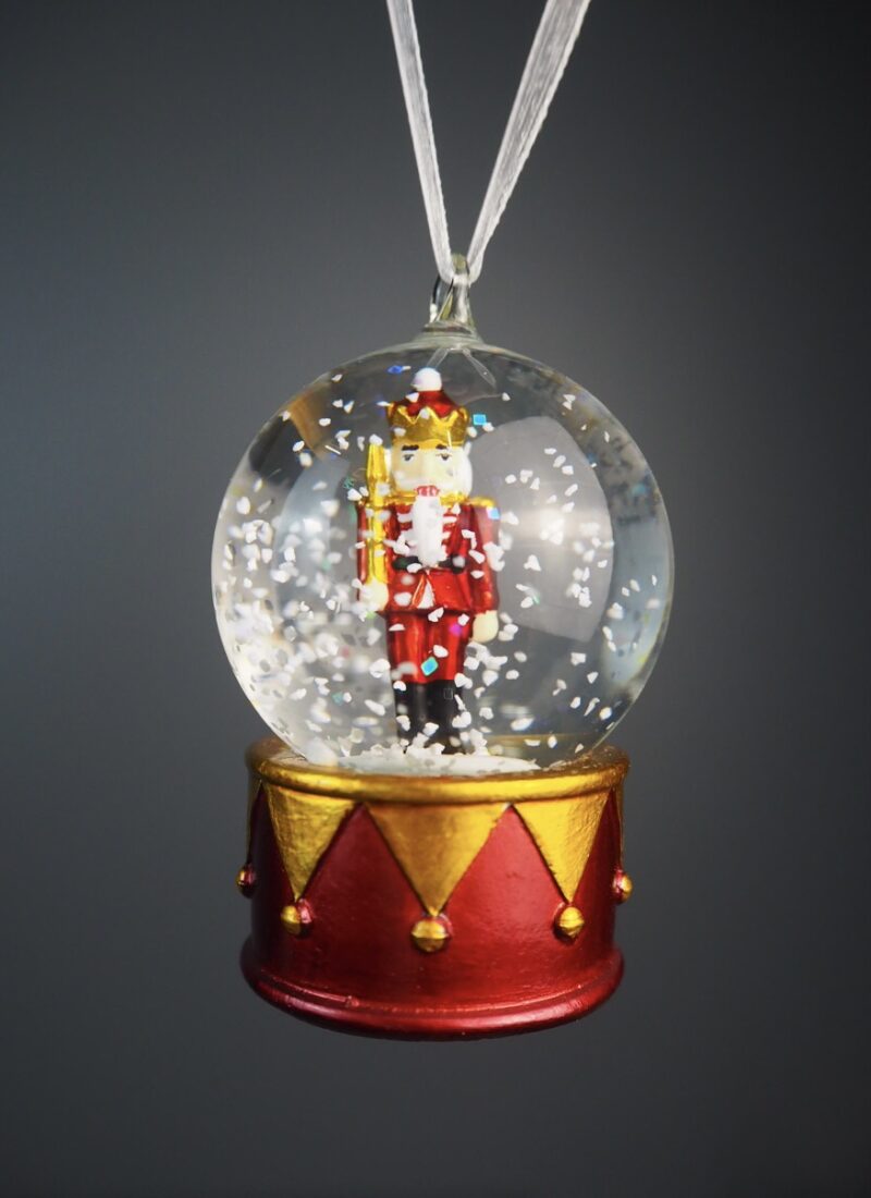 Nutcracker snowglobe 45mm