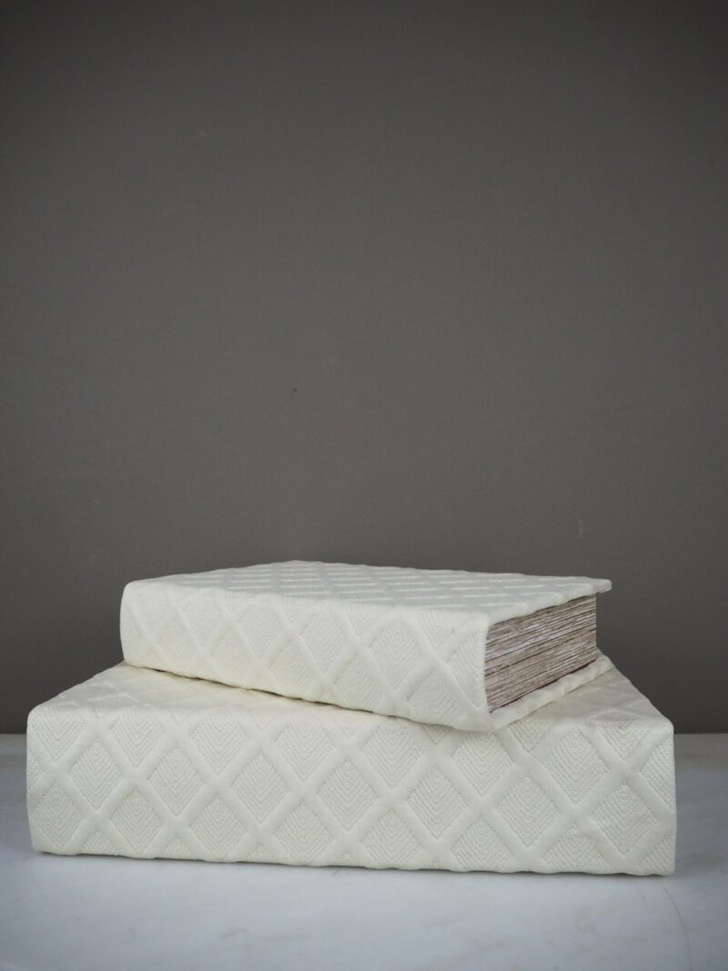 Seklet book box cream  S/2