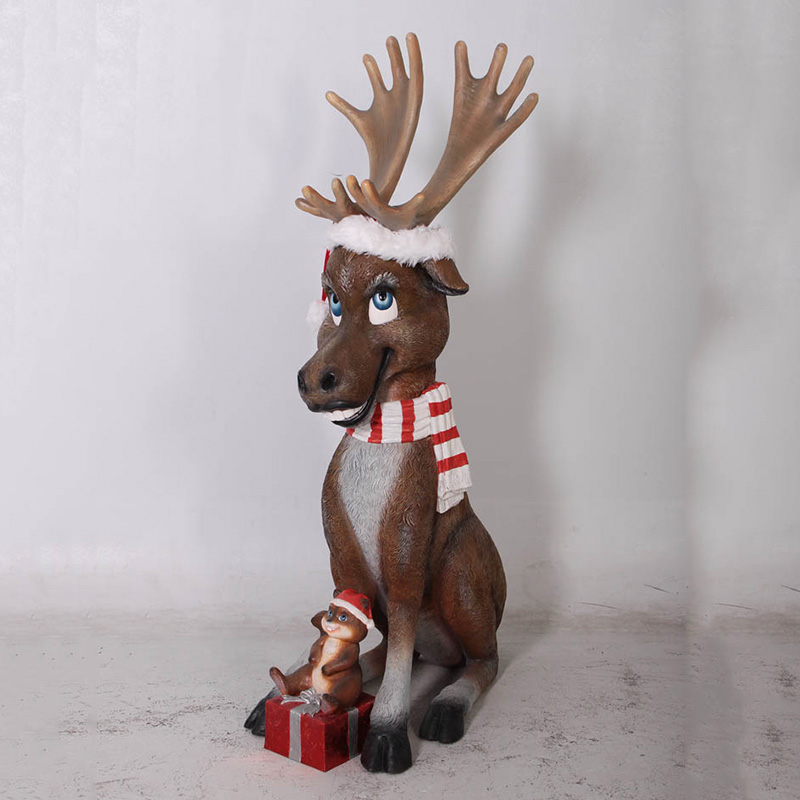 Funny Moose w/ Gifts