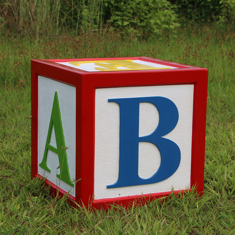 Letter Block 18x18x18″