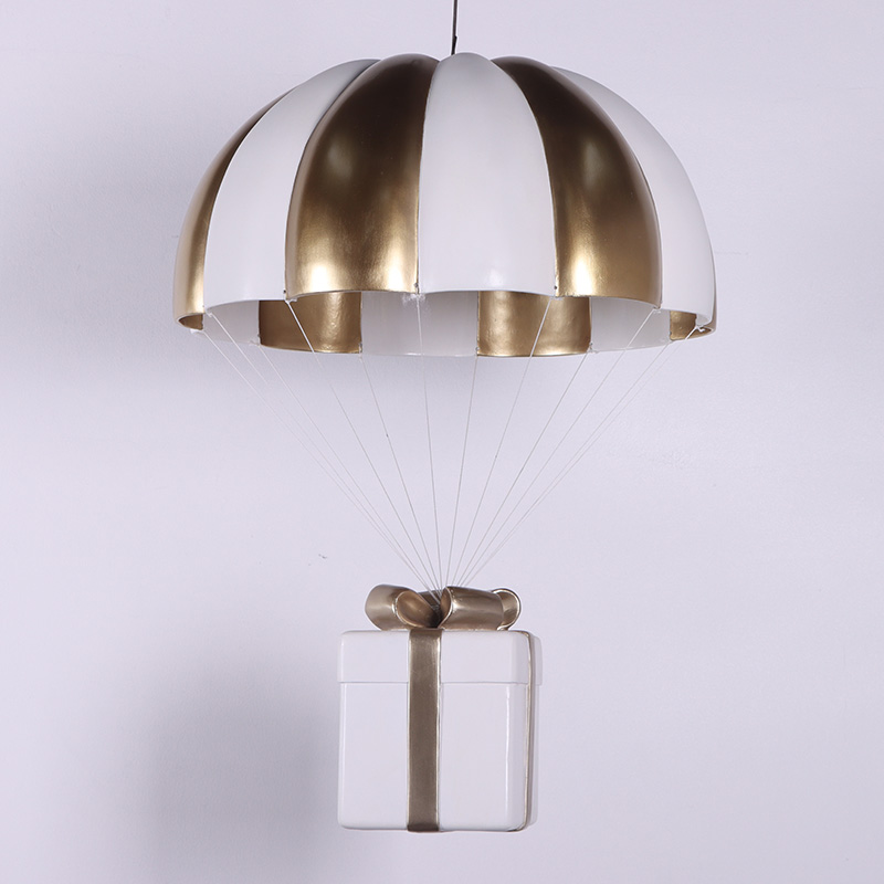 Parachute with Gifts White&Gold