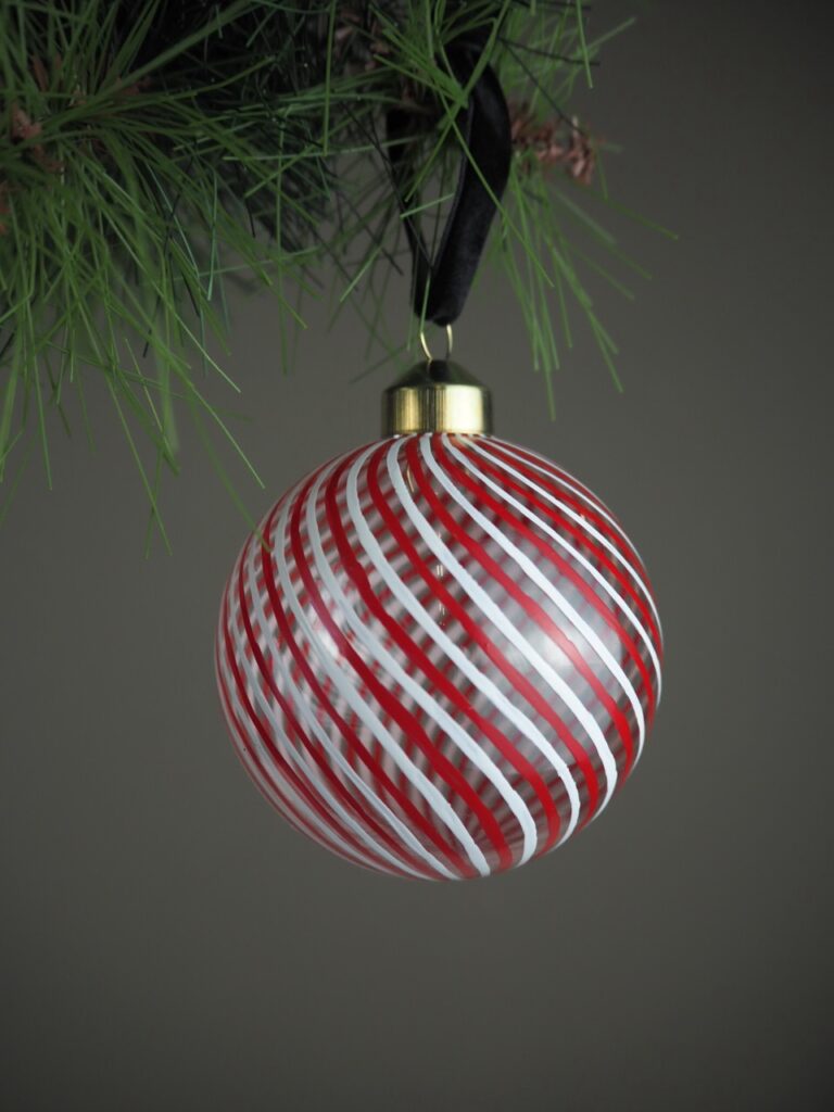 Glass ball stripe red SEKLET