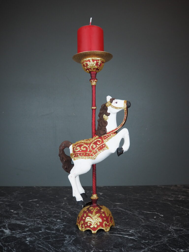 Horse CH red