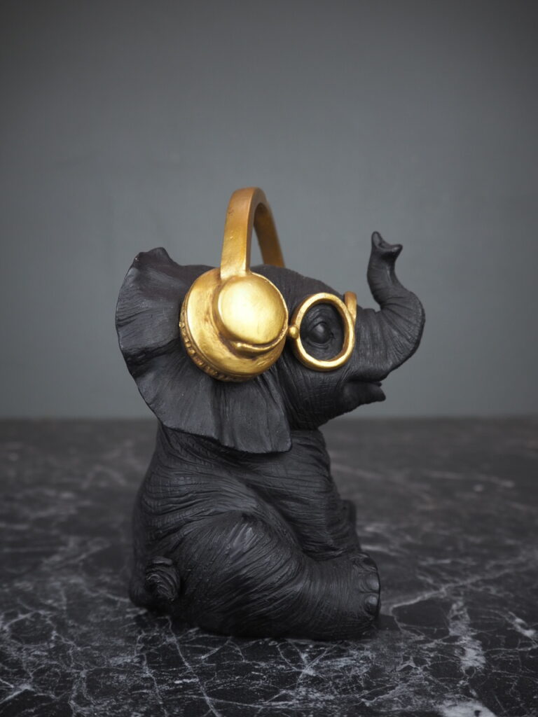 Elephant matte black - Image 4