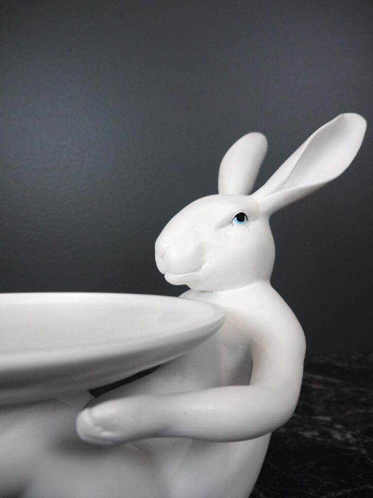 Rosa rabbit tray - Image 2